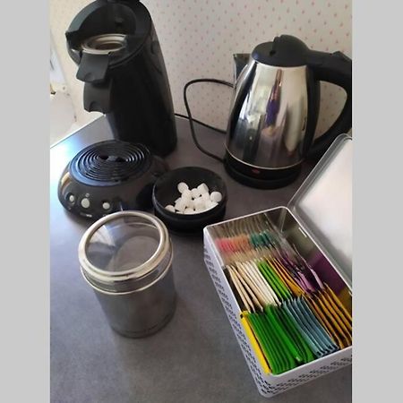 Chez Fabienne T3 Apartment Le Breuil-sur-Couze Luaran gambar