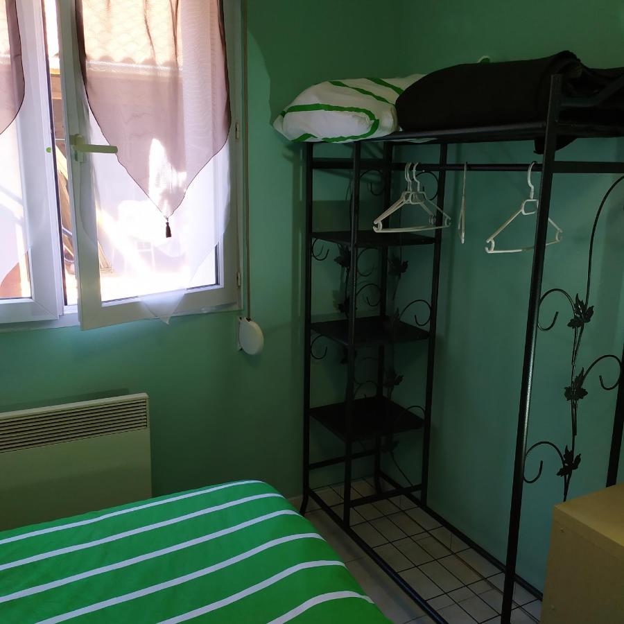 Chez Fabienne T3 Apartment Le Breuil-sur-Couze Luaran gambar